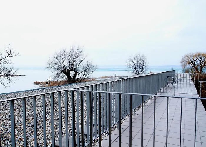 Club 218 Wellness Luxus * Siófok